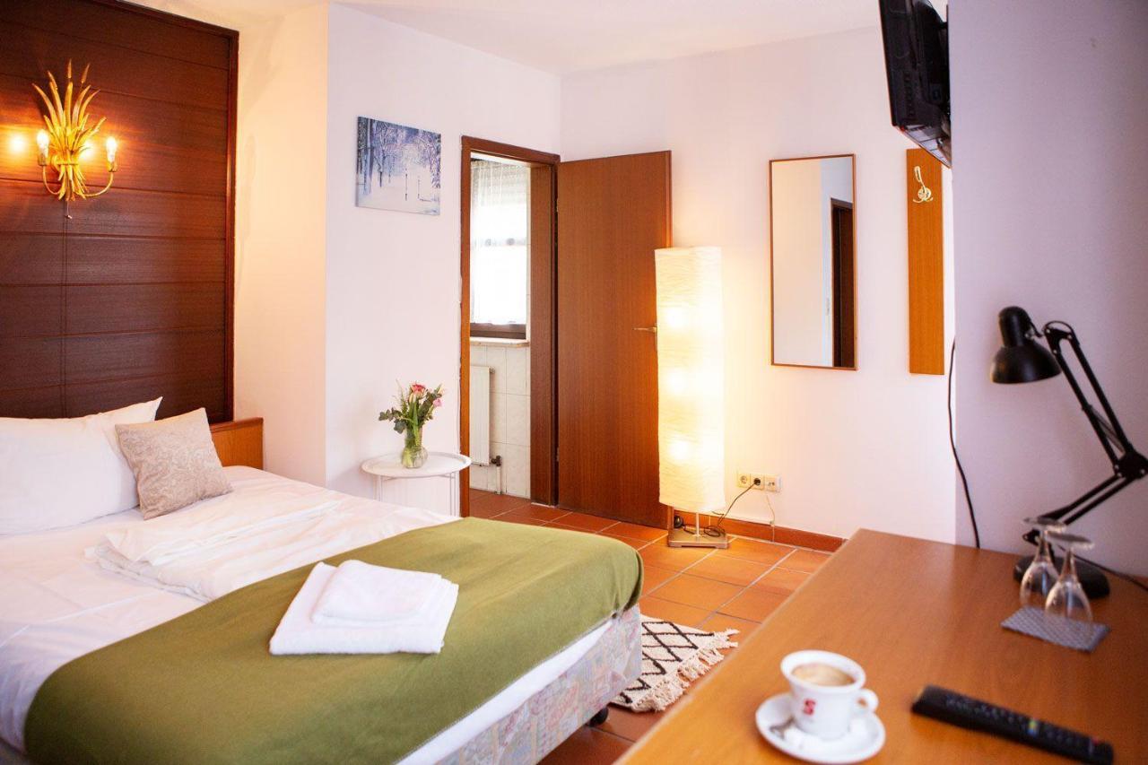 Hotel Sofra Fürth Extérieur photo